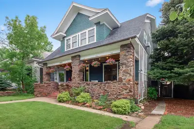 Image de Downtown, 6 kings, Sleeps 14+, Game Room, Courtyard, Hot Tub