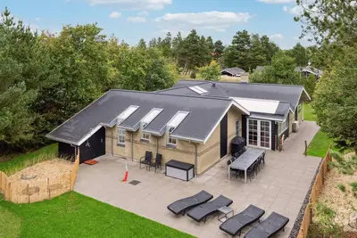 Image de Belle maison à Blåvand avec sauna