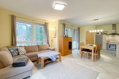 Gemütlich & Liebevoll Eingerichtete, 76qm Große, Ferienwohnung für 4 Personen. - Zum Sonnenstrand