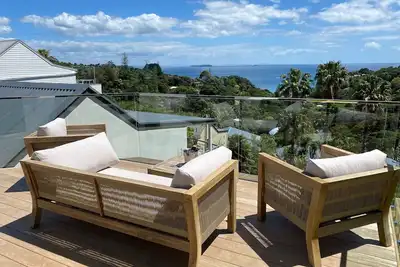 Palm Beach Sea Views And A Touch Of Luxury Awaits