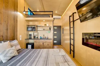Image de The Noble Fir Treehouse at Treetop Escapes!