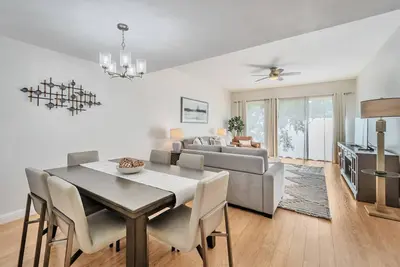 Image de Perfect for Business or Pleasure! Minutes to Old Town Scottsdale, Community Heated Pool & Spa!