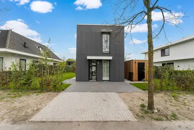 Image de Villa א Zeewolde avec terrasse