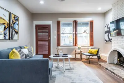 Image de Your Montrose Gem! Sleeps 10/5br/2ba/4pa