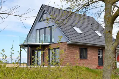 Image de Das in 2019 neu Ausgebaute und Komplett neu Eingerichtete Ferienhaus Liegt in ei