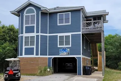 Image de Beachside home in the heart of Duck, Nc and walkable to the ocean!
