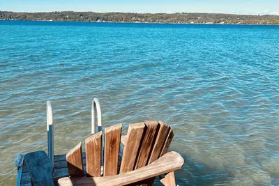 Image de Maple Nest Cottage-Carriage House- Crystal Lake