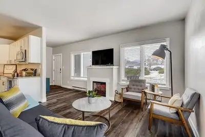 Image de Coyote Condo! Pet Friendly with Sweeping Views!