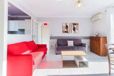 Image de Appartement proche Hippodrome et 3 min de la Mer