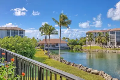 Image de Beautiful 2 Bedroom 2 Bath Condo Coral Harbour Islamorada - Marina, Pool, Gated