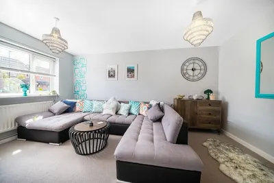 Image de Spacious 3 bed house w/ garden, parking, WiFi, Tv