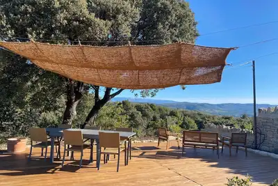 Gordes, calme absolu et vue panoramique