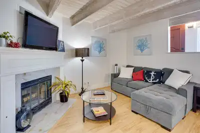 Image de Newport Beach Vacation Rental Near Beach & Pier