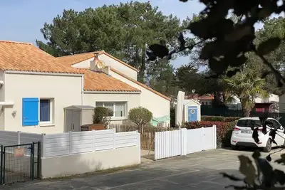 Image de Logement paisible offre un séjour détente pour toute la famille