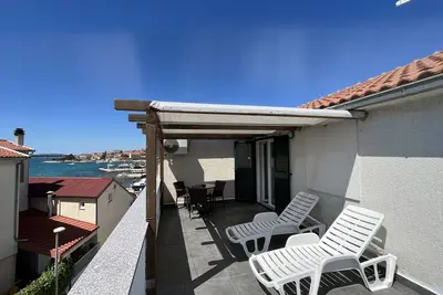 Image de One Bedroom Apartment with Terrace