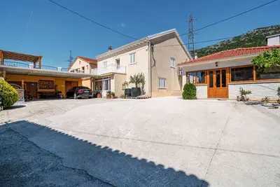 Image de Bel appartement à Ponikve