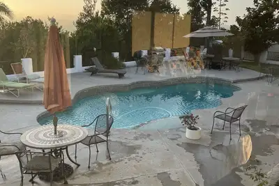 Image de swimming pool/overlooking  sunset ocean view, also, view the Lacosta golf course