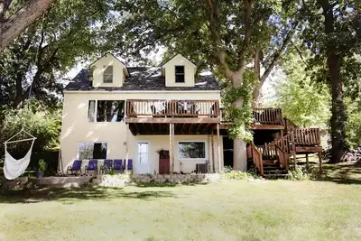 Image de New! Big Stone 4 Bedroom Renovated Home