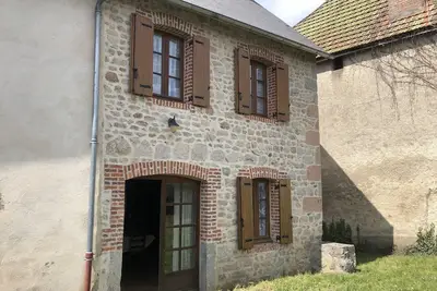 Image de Gîte campagne  creusoise dans petit bourg