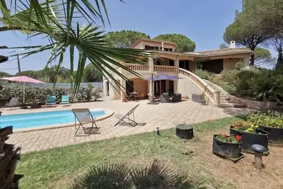 Image de Villa avec piscine au nord du Golfe de Saint-Tropez