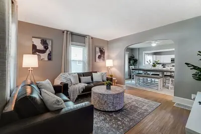 Image de Cozy 2-Br Home w/ Arcade Games Near Spooky Nook