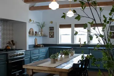 Image de The Parlour House - 2 Blocks From Campus - 4bd 2ba