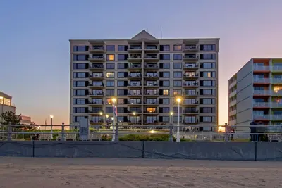 Image de The Colony Virginia Beach by TripForth