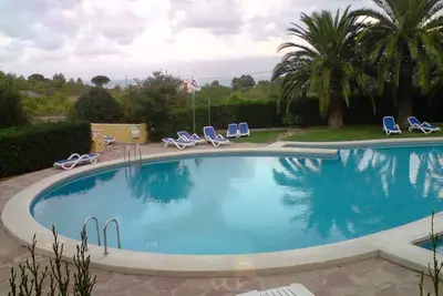 Image de Precioso y Acogedor Apartamento en Denia, con Terraza, piscina y Zonas Ajardinadas