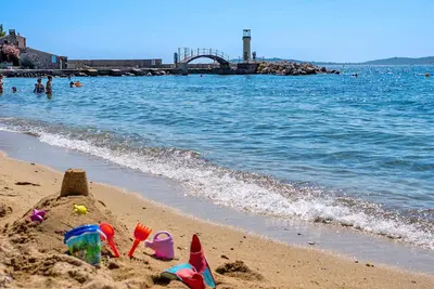 Image de Appartement de 45m2  à 5 minutes à pied de la plage  des cigales