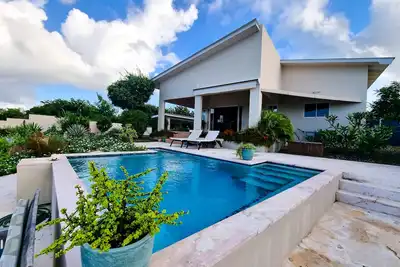 Image de Villa with Private Pool and Jacuzzi \/ Sea View