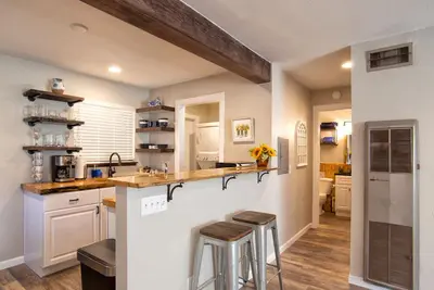 Image de Beautiful Dale Den, Downtown Flagstaff