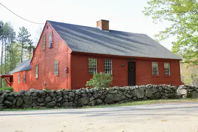 Image de Reuben Dimond House, Renovated Historic Farmhouse in the Capital, Concord, Nh.