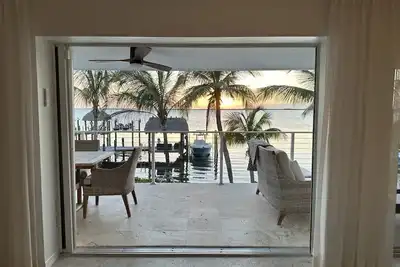 Image de Open Water View, Infinity Pool, Sunset, Outdoor Kitchen/grill, Dock, Fishing,