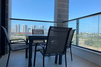 Image de Big - Beautiful Family Aprtment- 5 Min From Tlv