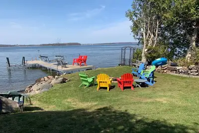 Image de Charming lake front cottage with beautiful sunsets 1hour from Toronto