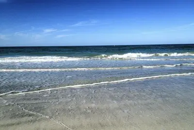 Image de Family Friendly Vacation Condo on the Beach; Indian Rocks Beach, Fl