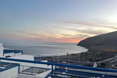3 Bedroom Apartment With Spectacular sea and Mountain Views