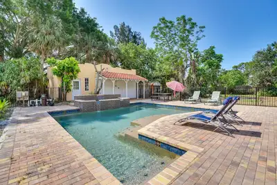 Image de Sarasota Vacation Rental w/ Private Pool & Lanai!