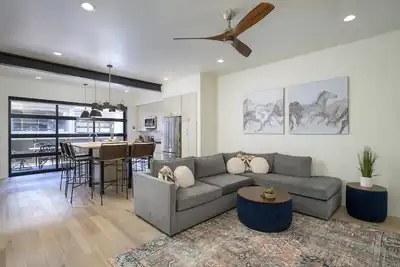 Image de Elevate at Wildhorse | Prime Location | Near Slopes | Hot Tub & Gondola