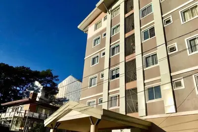 Image de 2f 2br w\/parking&balcony walking distance2 Burnham