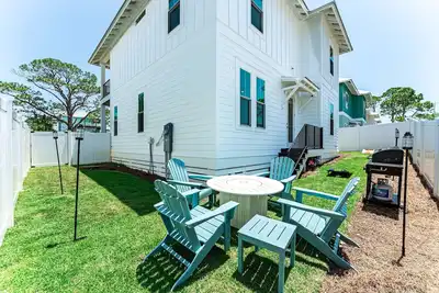 Image de Off-season discounts! Walk to beach, park w/ pickleball, bike path, shuffleboard