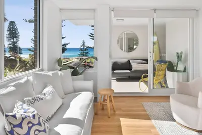 Image de 2 Bedroom Apartment with views of Manly Beach!