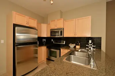 Image de Fully Furnished Executive Suite Close to Transit and Amenities