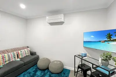 Image de Funky Fitzroy apartment so close to the action