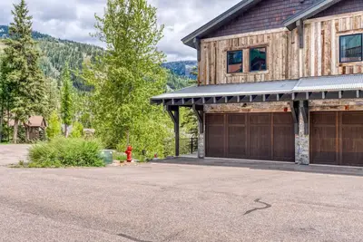 Image de Whitefish Mountain Escape, 6 Bedroom Sleeps 14, Amazing Views!