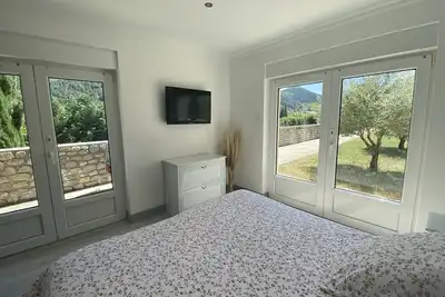 Image de Chambre indépendante avec sdb et piscine commune