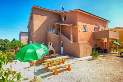 Image de Appartement de vacances Ližnjan pour 1 - 6 personnes avec 3 chambres à coucher - Appartement de vaca