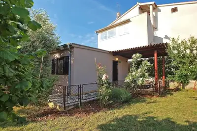 Image de Maison de vacances Pula pour 1 - 4 personnes avec 2 chambres à coucher - Maison de vacances