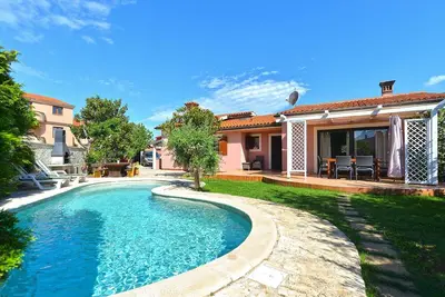 Image de Maison de vacances Medulin pour 1 - 8 personnes avec 4 chambres à coucher - Maison de vacances