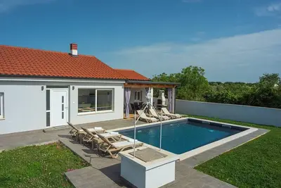 Image de Maison de vacances Valbandon pour 1 - 6 personnes avec 2 chambres à coucher - Maison de vacances